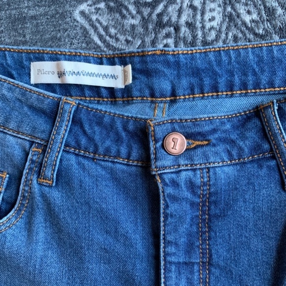 Anthro Pilcro High Rise Cropped Flare Raw Hem Jean - Picture 5 of 15